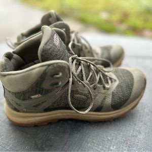 Women's KEEN Hiking Boots